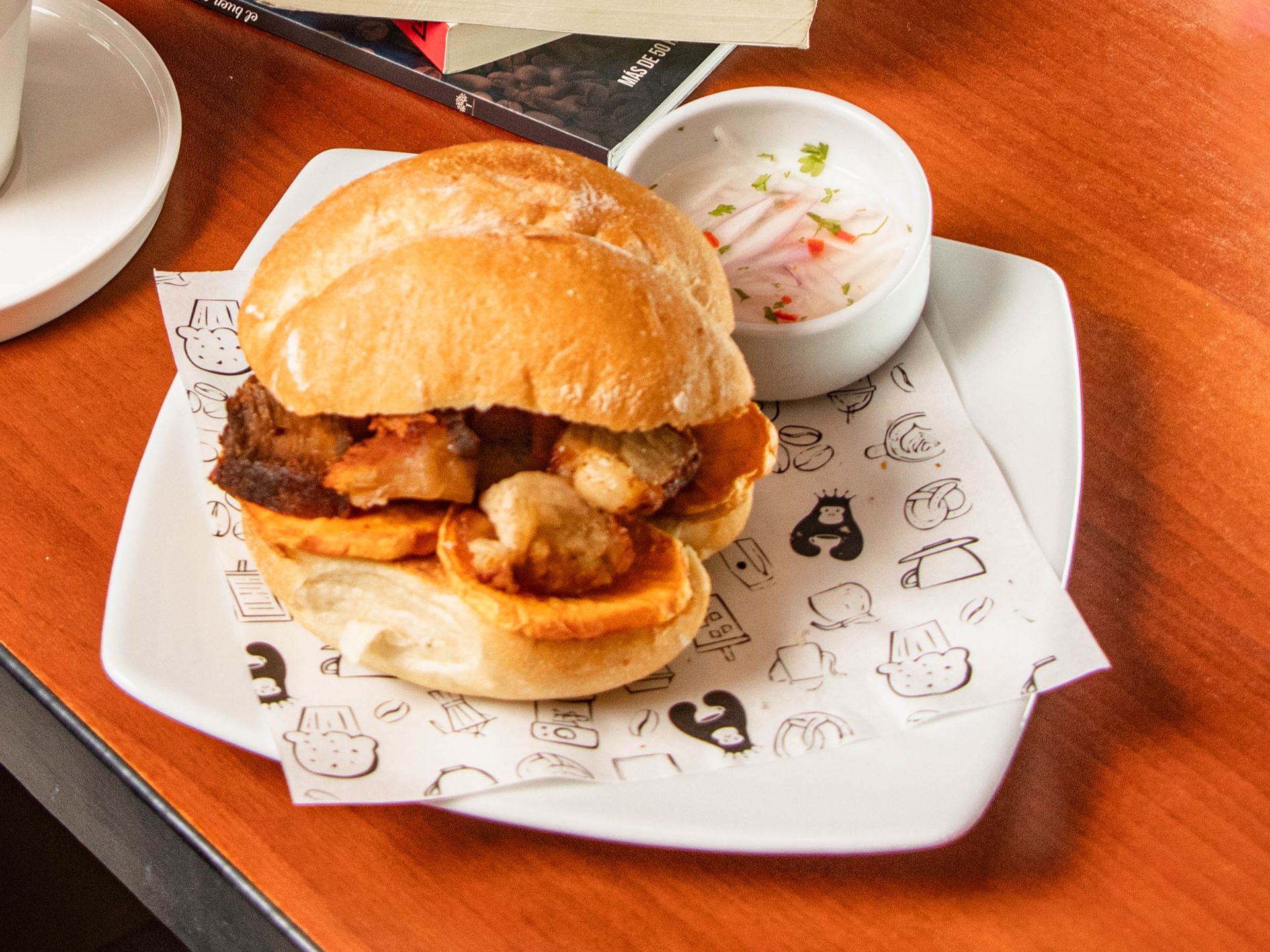 EL CHICHARRONERO (El Chicharronero)