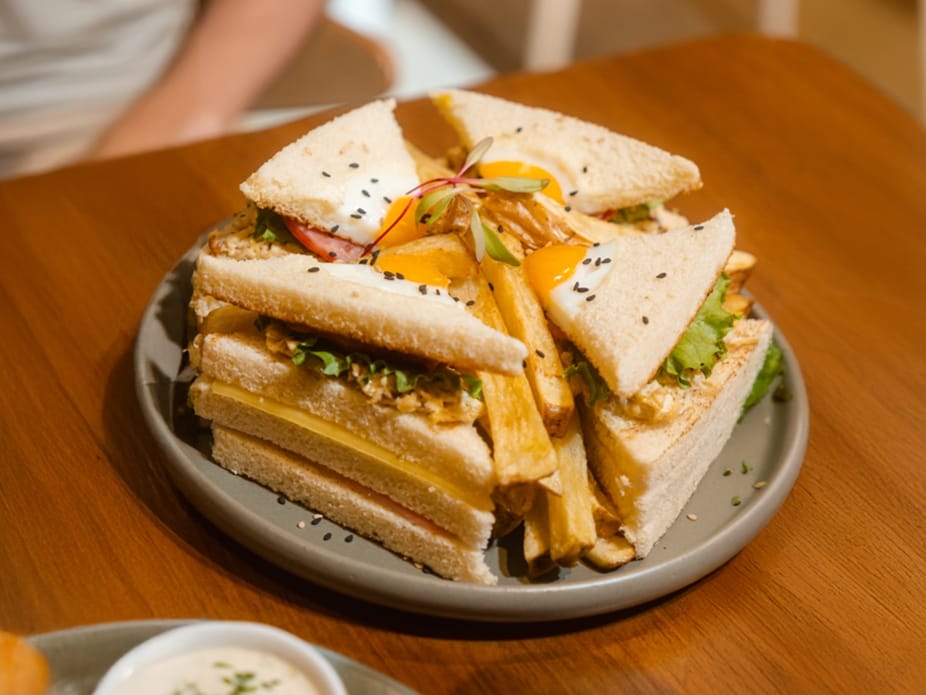CLUB SANDWICH